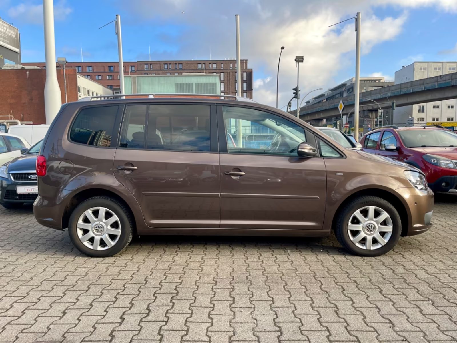 Volkswagen Touran – Bild 6