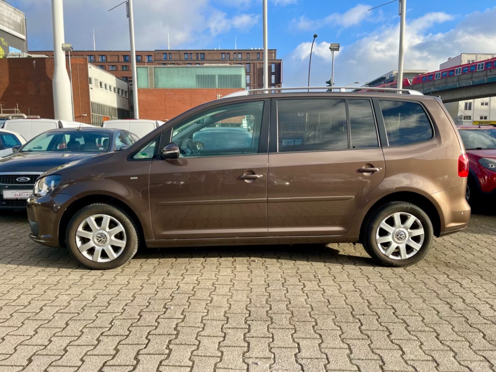 Volkswagen Touran – Bild 7