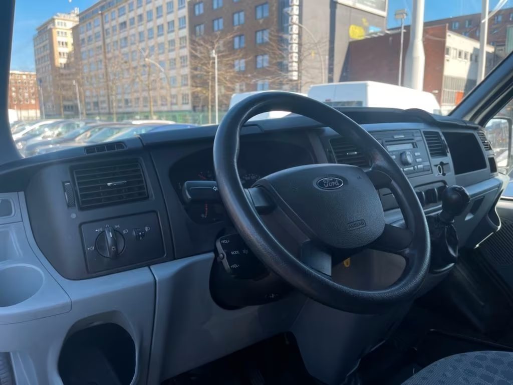Ford Transit – Bild 8