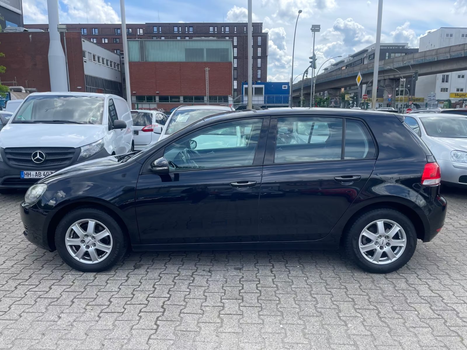 Volkswagen Golf – Bild 2
