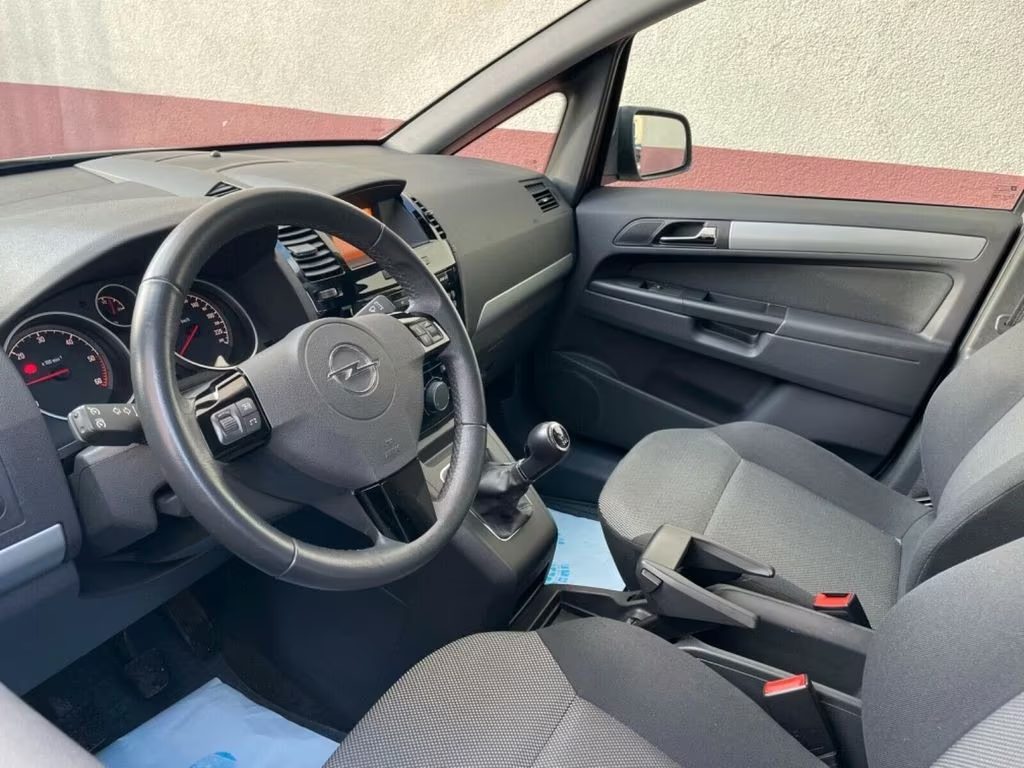 Opel Zafira – Bild 7